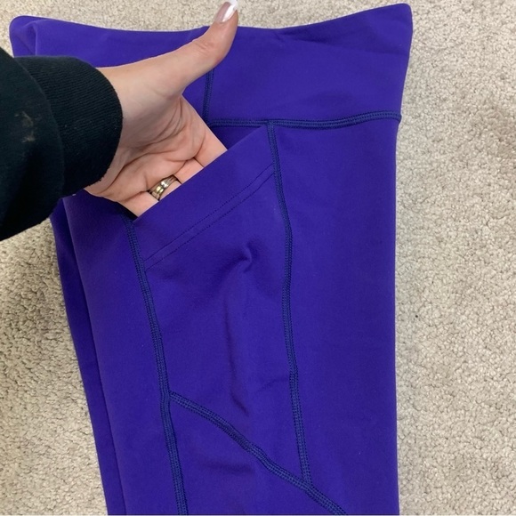 Lululemon deep rich purple Capri leggings Sz 4 - Picture 4 of 10